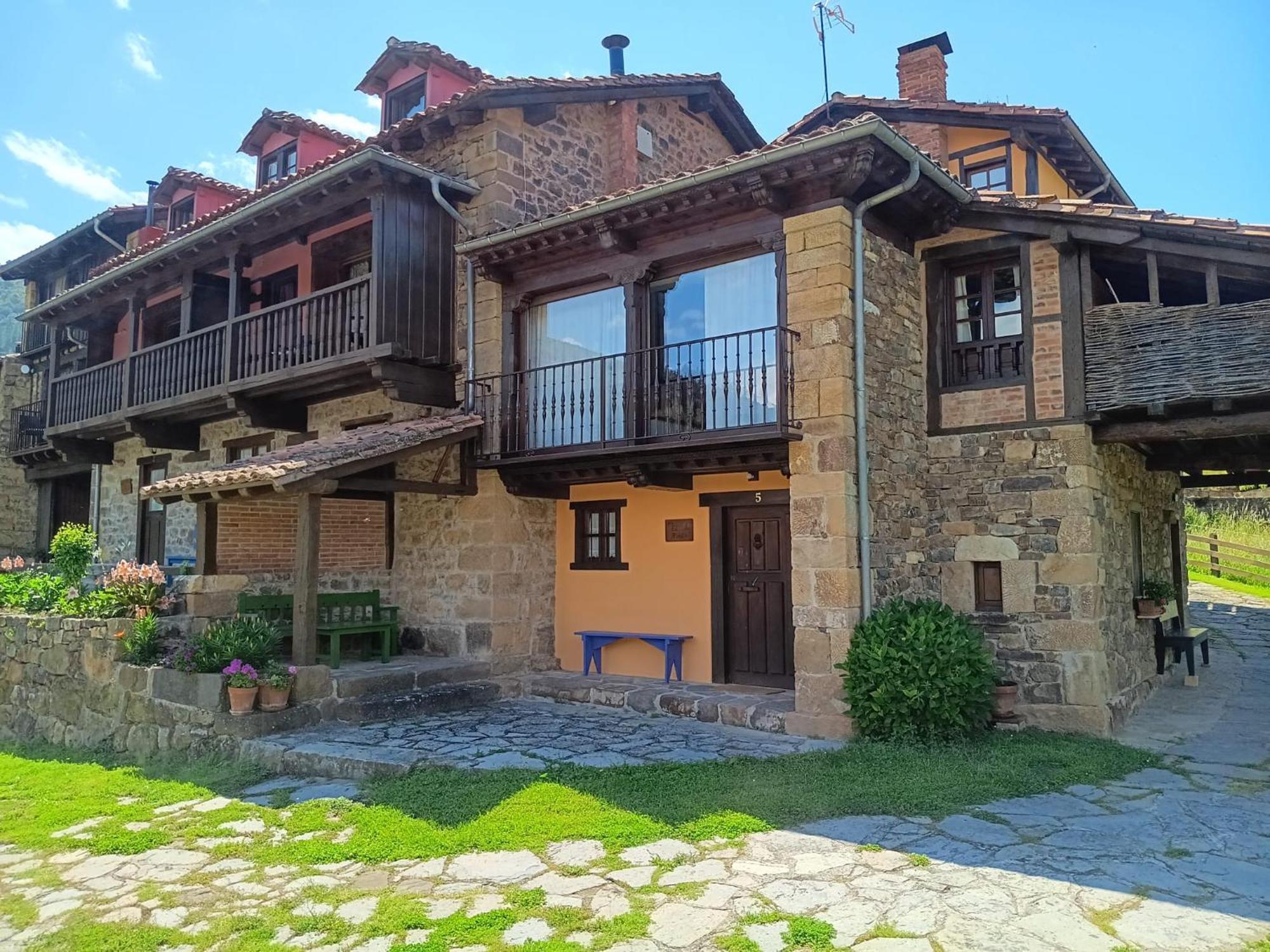 Apartamentos Calm & Nature - Adults Only Cabezón de Liébana エクステリア 写真